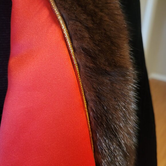 St John Couture Collection Mink Coat - Picture 8 of 10